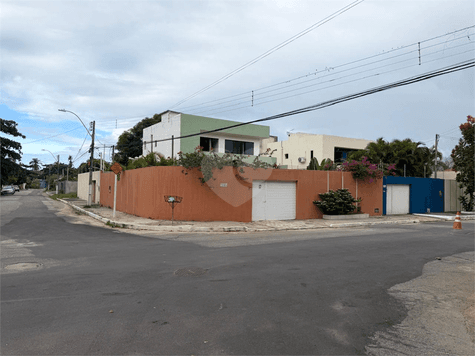 Casa à venda com 2 quartos, sendo 1 suíte, em Guaxuma, Maceió - AL